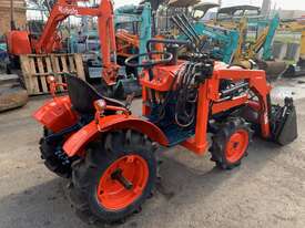KUBOTA TRACTOR B6001 WITH 4IN1BUCKET - picture0' - Click to enlarge