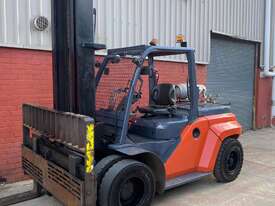 2014 model Toyota 8FG60 , LPG forklift - picture1' - Click to enlarge