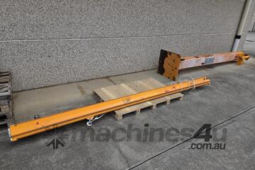 JIB CRANES/VACUUM LIFTERS. MOBILE 50kg VACUUM LIFTER +WALKIE Pack Stacker. CHAIN HOISTS/GANTRIES