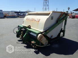 2011 AMAZONE GROUNDKEEPER 3 POINT LINKAGE VERTIMOWER - picture1' - Click to enlarge