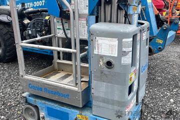 Genie   15ft GR15 Vertical Single Man Mast Lift