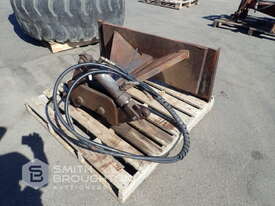 PIPE & CABLE TO HITCH SKIDSTEER - picture0' - Click to enlarge