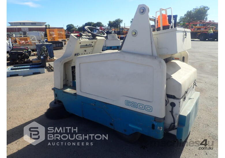 Used TENNANT 6200 COMPACT RIDE ON SWEEPER Ride On Sweeper in , Listed