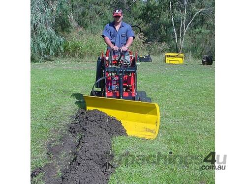 caption Dingo General Attachments – Blade
