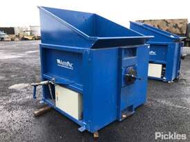 1 x C&B Engineering Rubbish Compactor, - picture1' - Click to enlarge