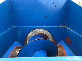 1 x C&B Engineering Rubbish Compactor, - picture2' - Click to enlarge