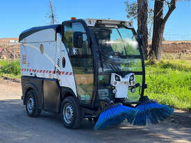 MacDonald Johnston CN101 Sweeper Sweeping/Cleaning - picture0' - Click to enlarge