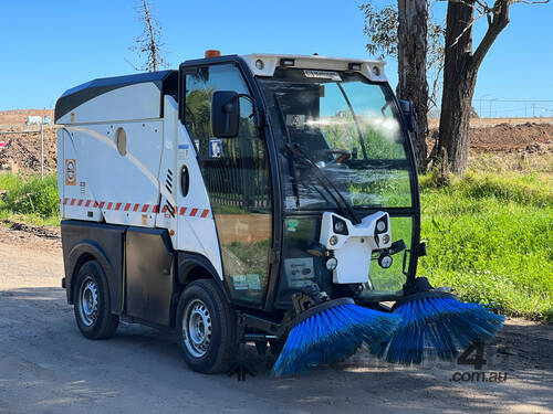 MacDonald Johnston CN101 Sweeper Sweeping/Cleaning