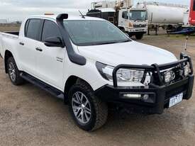 Toyota Hilux GUN126R - picture0' - Click to enlarge