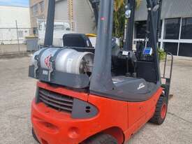 LINDE H18 FORKLIFT - picture0' - Click to enlarge