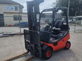 LINDE H18 FORKLIFT - picture1' - Click to enlarge