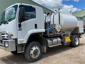 Isuzu FTS800 - picture2' - Click to enlarge