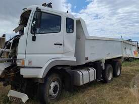 Mitsubishi Fuso - picture1' - Click to enlarge