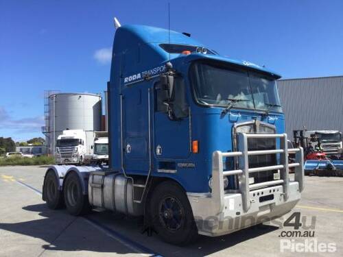 1999 Kenworth K104 Prime Mover Sleeper Cab