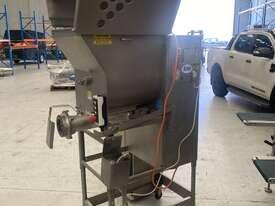 Mixer Grinder with Tub Lifter - picture0' - Click to enlarge