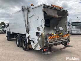 2015 Iveco ACCO 2350 - picture2' - Click to enlarge