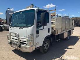 2011 Isuzu NPR 250 - picture0' - Click to enlarge