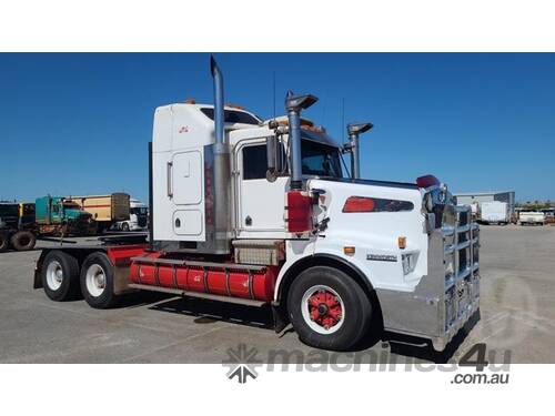 Kenworth T658