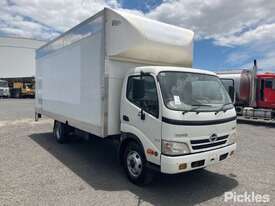 2011 Hino 300 916 - picture0' - Click to enlarge