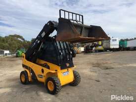 2010 JCB 35D - picture2' - Click to enlarge