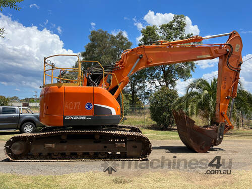 Doosan DX235  Tracked-Excav Excavator