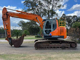 Doosan DX235  Tracked-Excav Excavator - picture1' - Click to enlarge