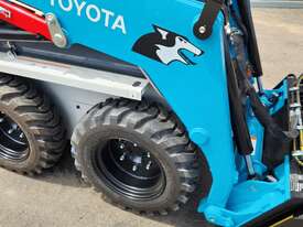 NEW TOYOTA HUSKI SKID STEER LOADER - BOBCAT - picture1' - Click to enlarge