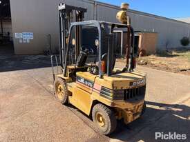 1996 Daewoo D 25S - picture2' - Click to enlarge