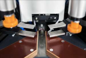 LUNA CNC Hydraulic Aluminium Corner Crimping Machine - Made in Europe!