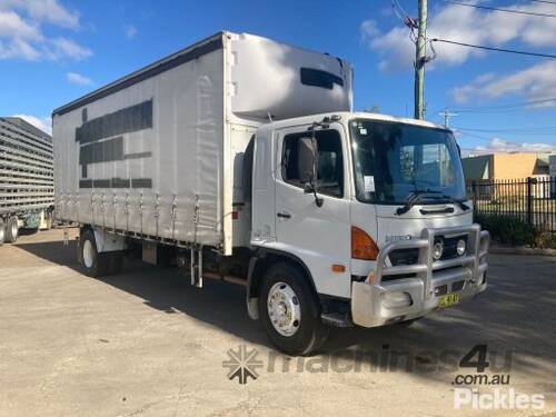 2003 Hino GH1J