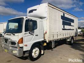 2003 Hino GH1J - picture0' - Click to enlarge