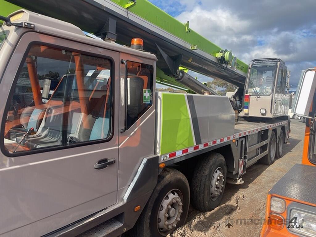 Used 2018 zoomlion QY30V 532 Truck Crane in DANDENONG SOUTH, VIC