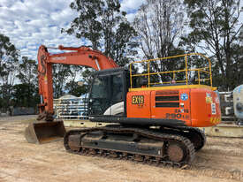 Hitachi ZX290LC-5 Tracked-Excav Excavator - picture0' - Click to enlarge