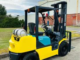 KOMATSU FG25 2.5T LPG FORKLIFT 5.5M LIFT - picture0' - Click to enlarge