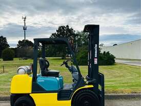 KOMATSU FG25 2.5T LPG FORKLIFT 5.5M LIFT - picture1' - Click to enlarge