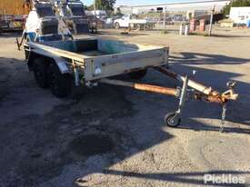 2014 John Papas Trailers Tandem Axle Box Trailer - picture0' - Click to enlarge