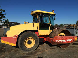 Dynapac CA362 Vibrating Roller Roller/Compacting - picture1' - Click to enlarge