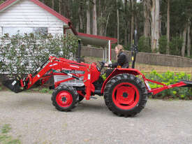 Remanufactured Kubota L2402DT 28hp Package Deal - picture1' - Click to enlarge