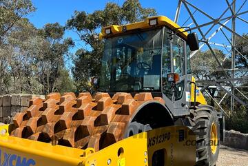 XCMG 12T Padfoot Single Drum Roller XS123 - Cummins Engine 104kw