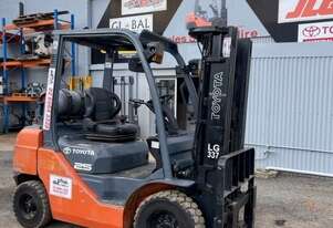 LIFTEK - TOYOTA 32-8FG25 Forklift