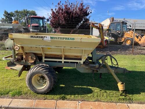  Multi Spreader Marshall 825T 2.5 Tonne Twin Spinners