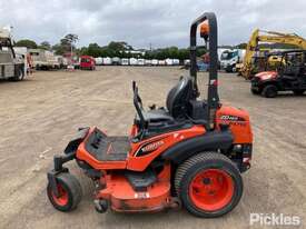 Kubota ZD1211 Zero Turn Ride On Mower - picture1' - Click to enlarge