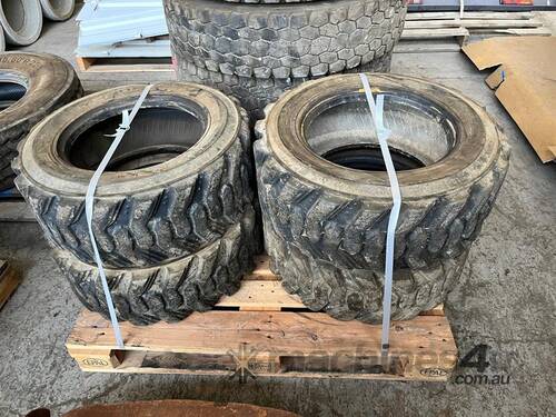 4 X MAXAM MS906 TYRES MISC