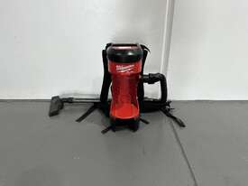 Milwaukee Cordless Backpack Vac - picture0' - Click to enlarge