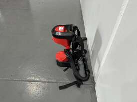 Milwaukee Cordless Backpack Vac - picture1' - Click to enlarge