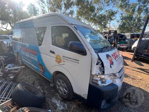 Toyota Hiace BUS