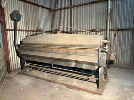 SHEET METAL FOLDING MACHINE - picture0' - Click to enlarge