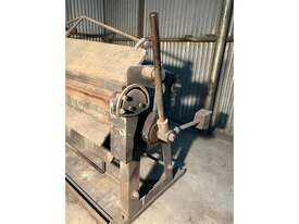 SHEET METAL FOLDING MACHINE - picture0' - Click to enlarge