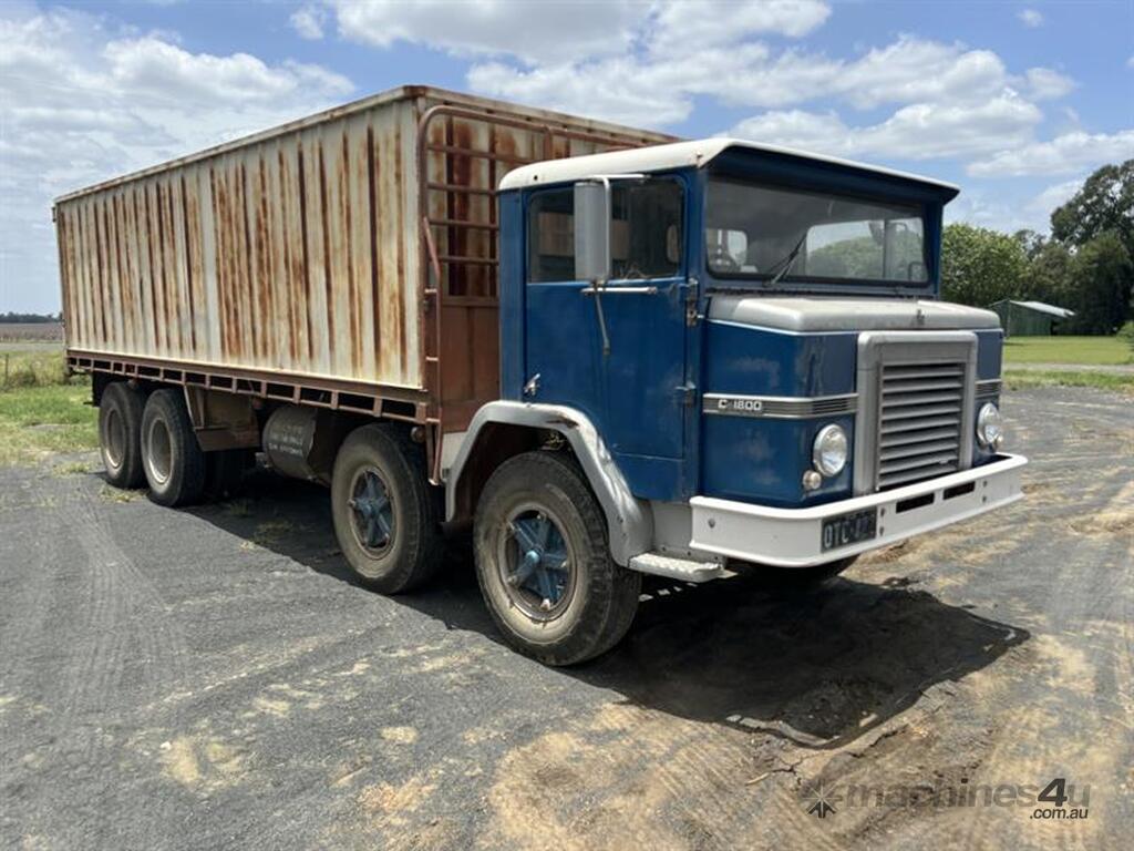 Buy Used international INTERNATIONAL C1800 TIP TRUCK Trucks in ...