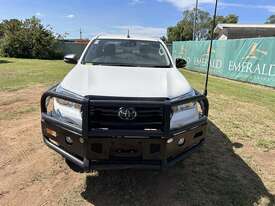 2019 TOYOTA HILUX SR UTE - picture0' - Click to enlarge